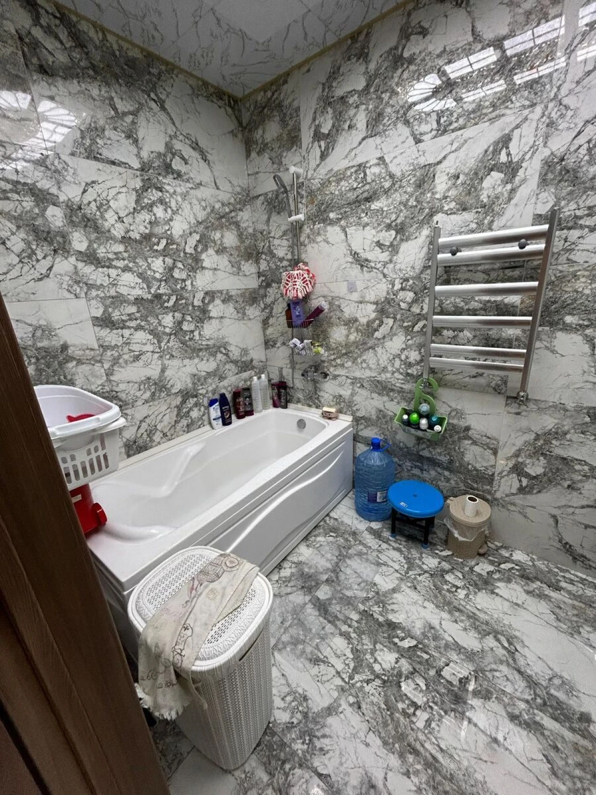 Kirayə verilir 2 otaqlı mənzil 66 m²