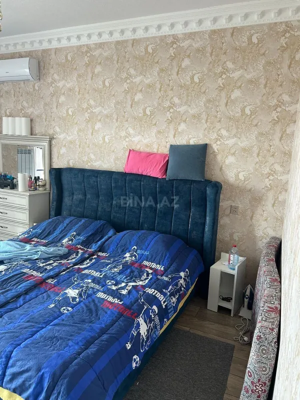 Kirayə verilir 2 otaqlı mənzil 66 m²