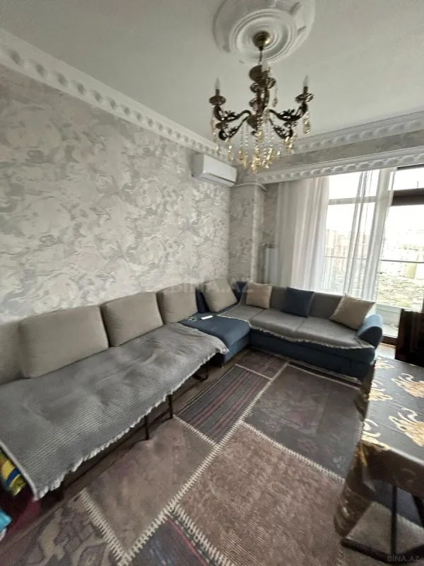 Kirayə verilir 2 otaqlı mənzil 66 m²