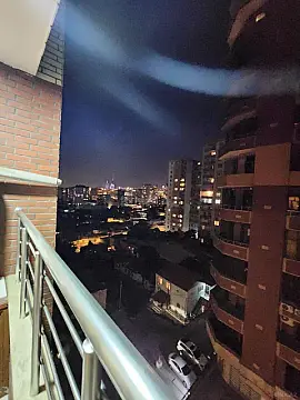 Satılır 3 otaqlı mənzil 166 m²