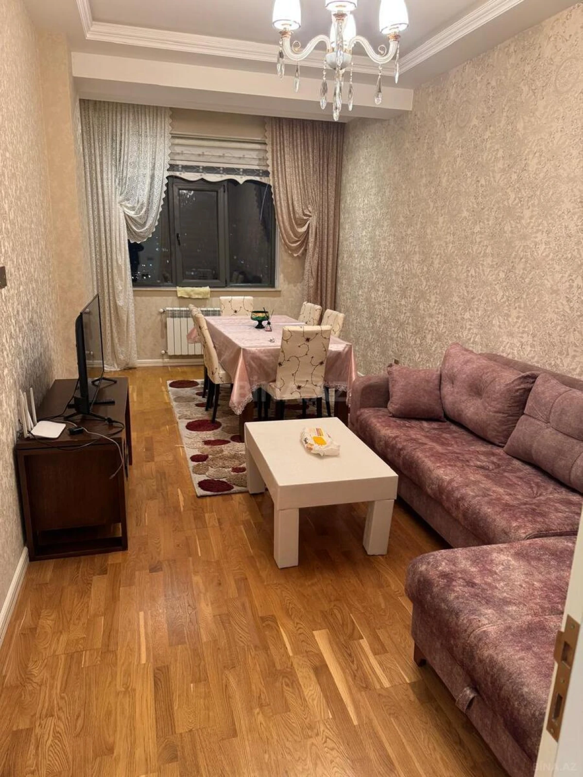Kirayə verilir 2 otaqlı mənzil 94 m²