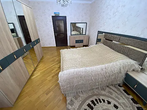 Kirayə verilir 2 otaqlı mənzil 122 m² — Bakı, Badamdar 2 otaq 122.00 m²