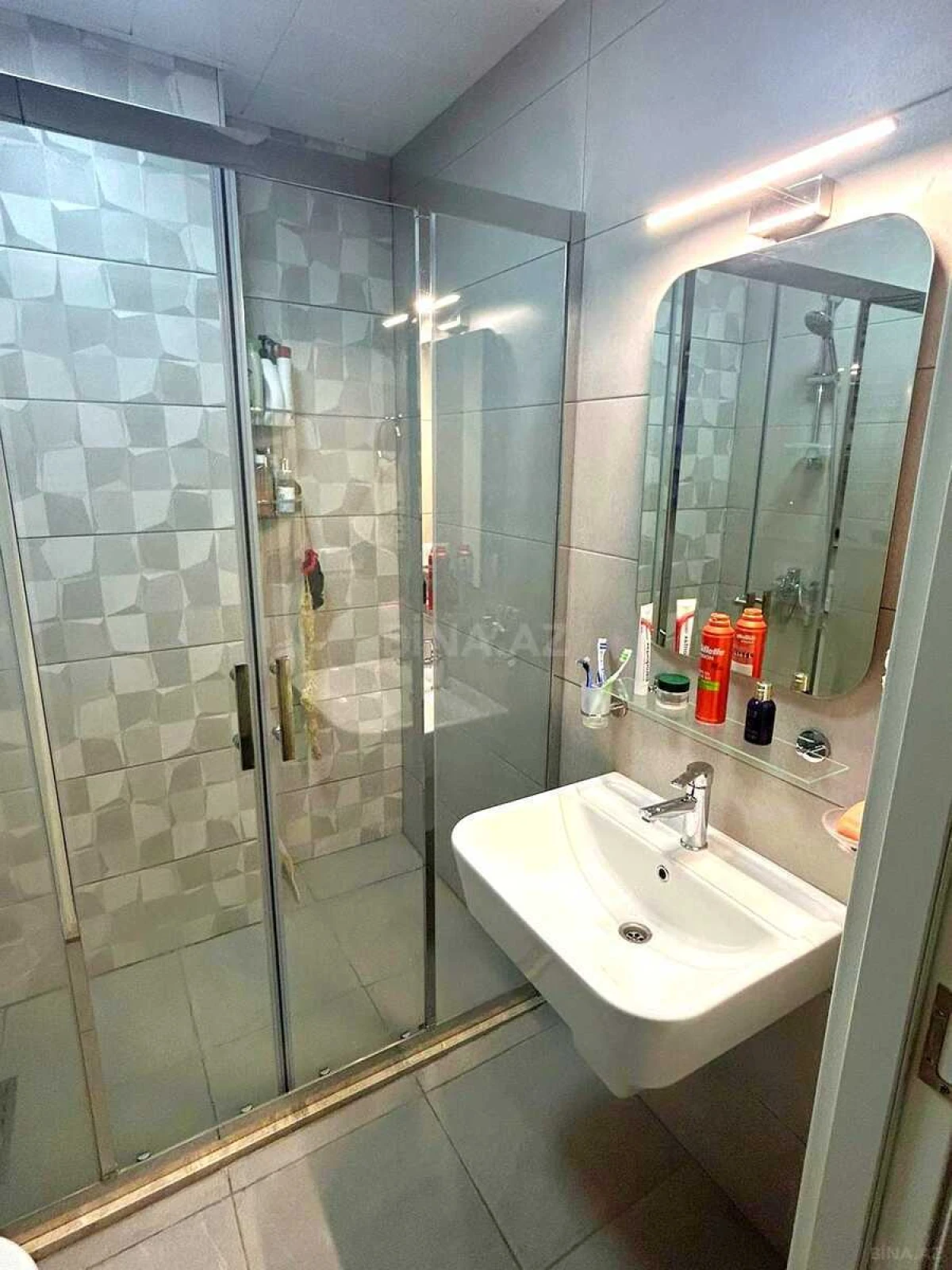 Satılır 2 otaqlı mənzil 55.5 m²