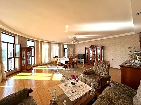 Satılır 4 otaqlı mənzil 200 m² — Bakı, Xətai 4 otaq 200.00 m²