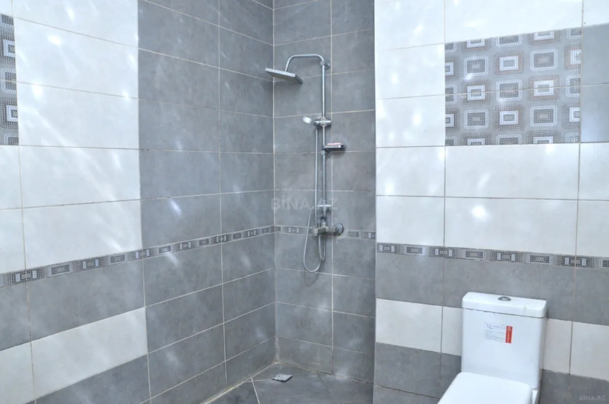 Satılır 4 otaqlı mənzil 200 m²