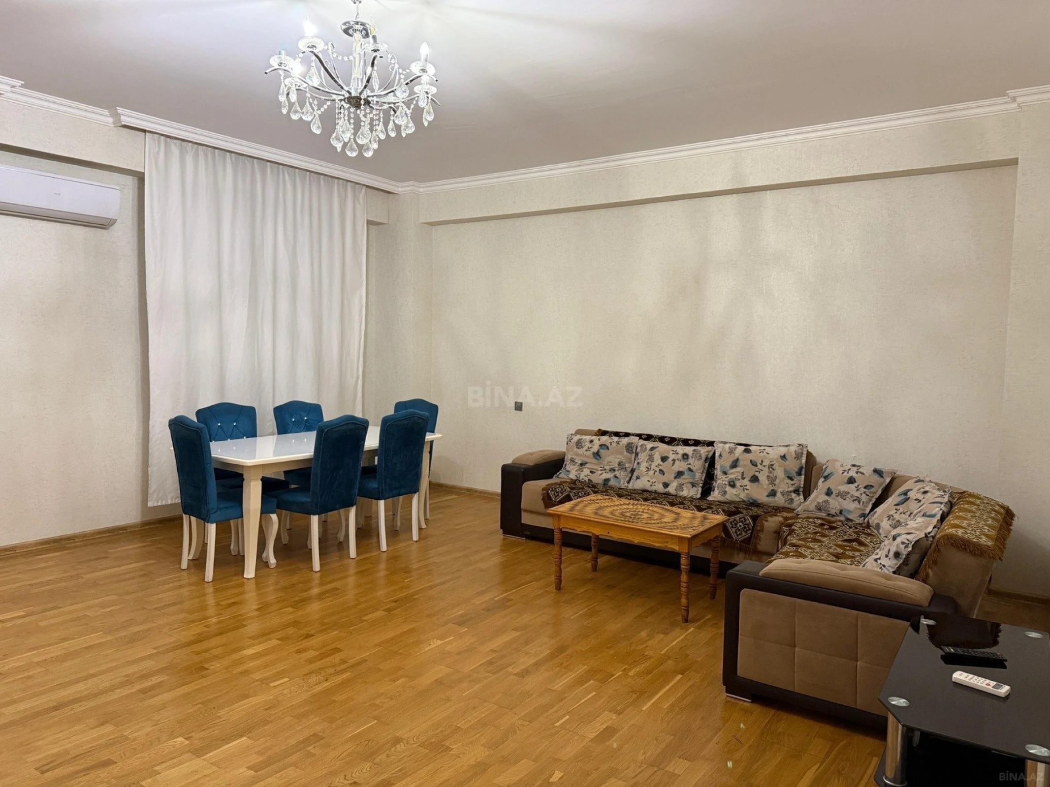 Kirayə verilir 3 otaqlı mənzil 120 m²