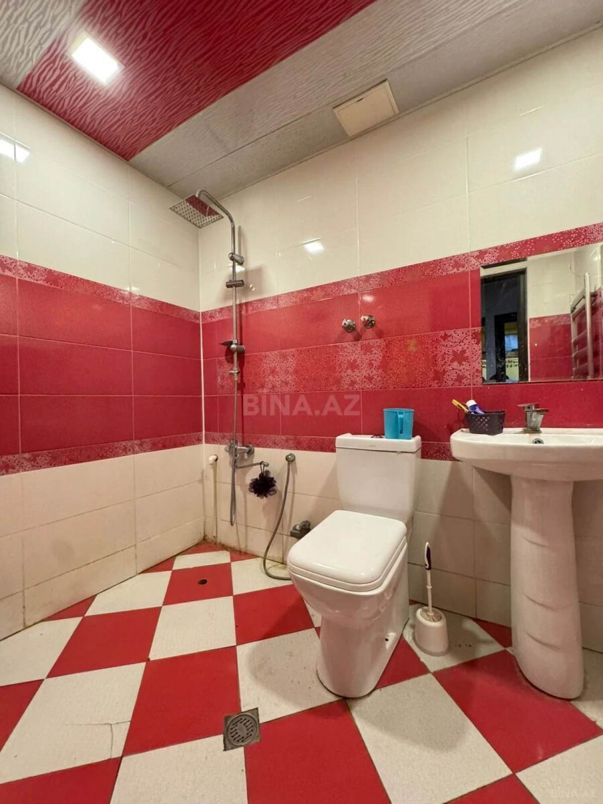 Satılır 2 otaqlı mənzil 60 m²