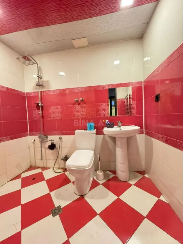 Satılır 2 otaqlı mənzil 60 m²