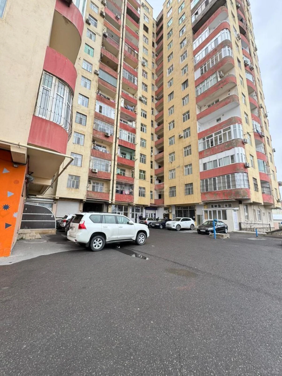 Satılır 2 otaqlı mənzil 60 m²