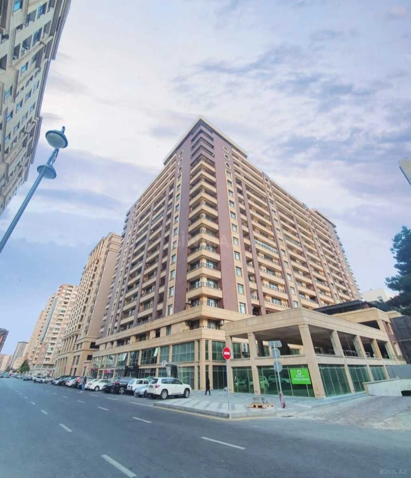 Kirayə verilir 3 otaqlı mənzil 148 m²