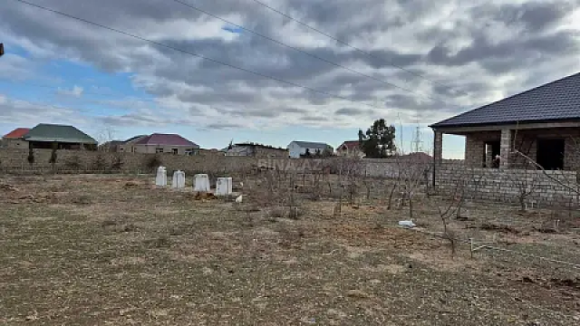 Satılır 3 otaqlı həyət evi 120 m²