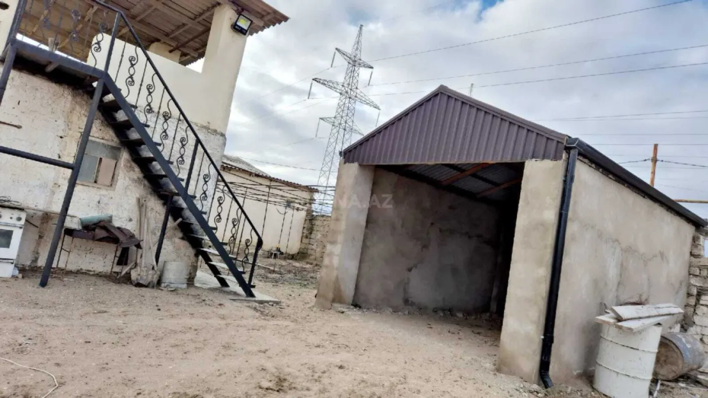 Satılır 3 otaqlı həyət evi 120 m²