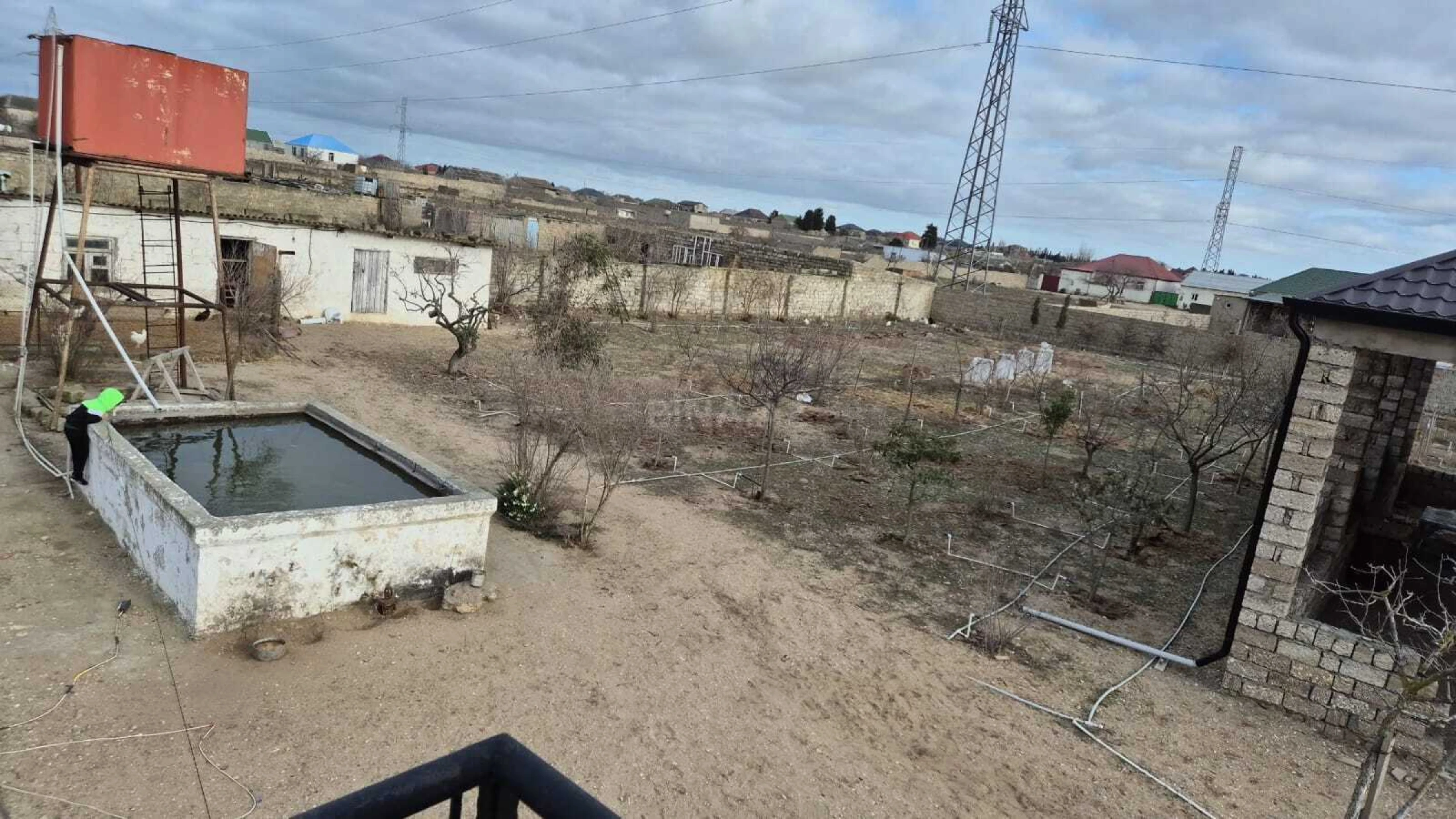 Satılır 3 otaqlı həyət evi 120 m²