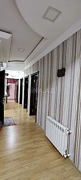 Satılır 4 otaqlı mənzil 128 m²