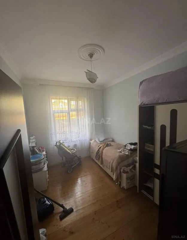 Satılır 4 otaqlı həyət evi 145 m²