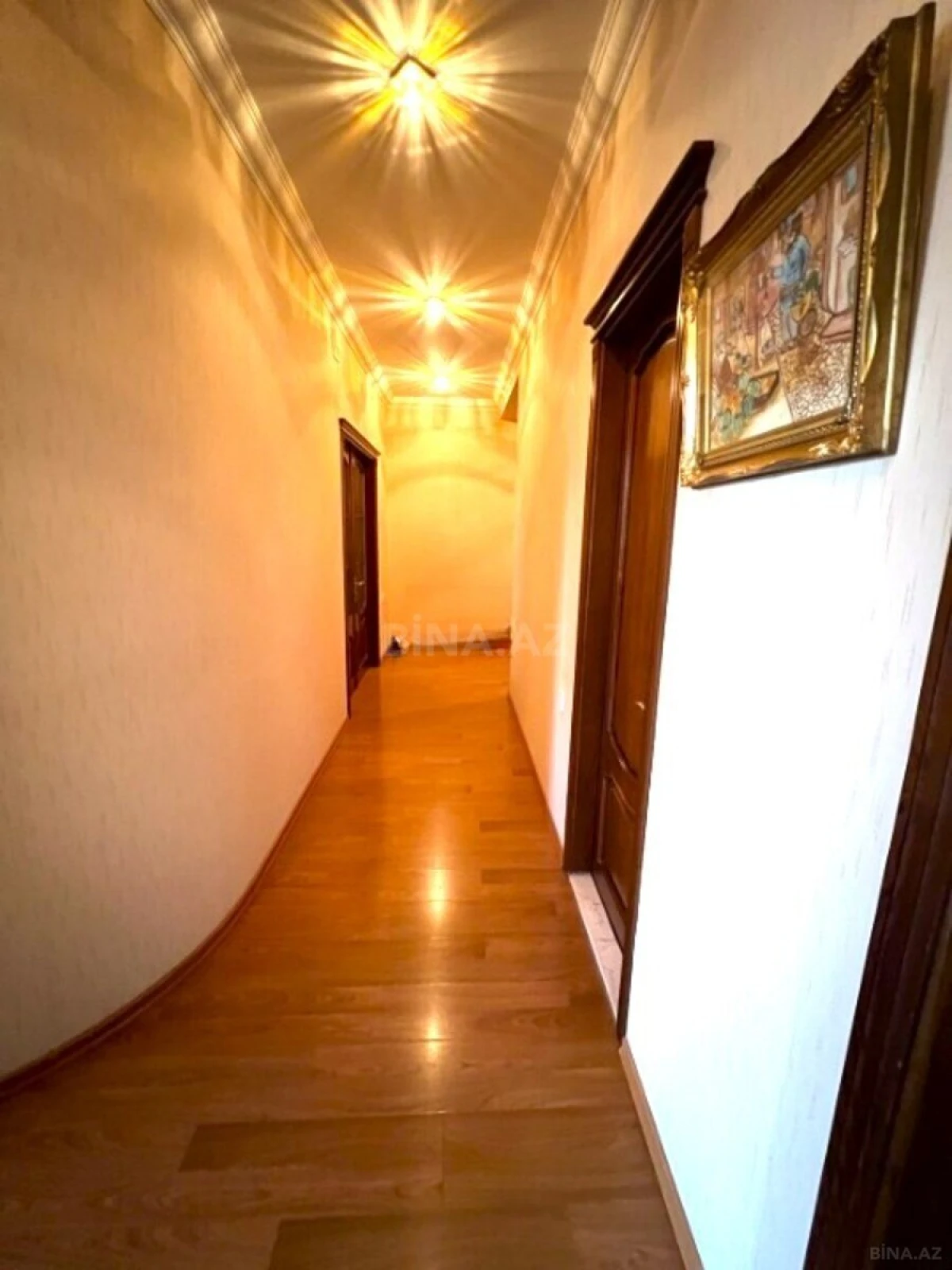 Satılır 3 otaqlı mənzil 115 m²