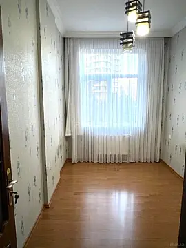 Satılır 3 otaqlı mənzil 115 m²