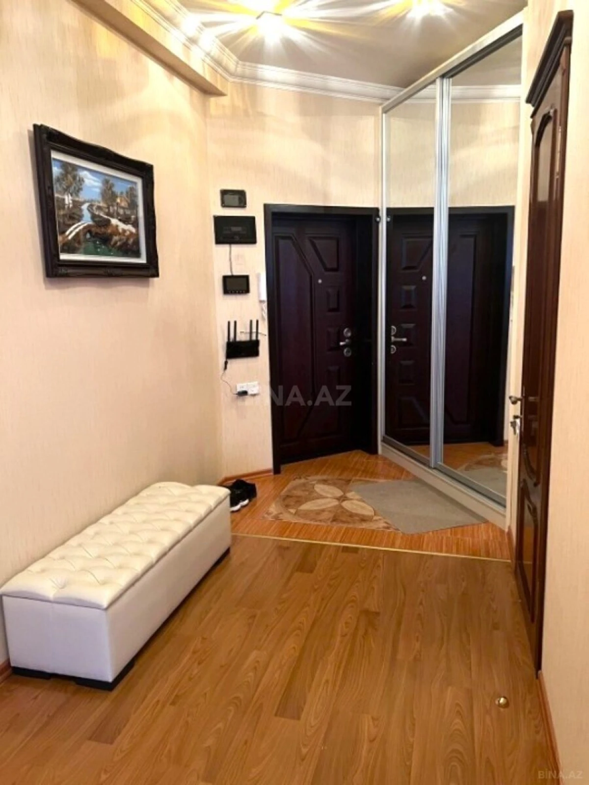 Satılır 3 otaqlı mənzil 115 m²