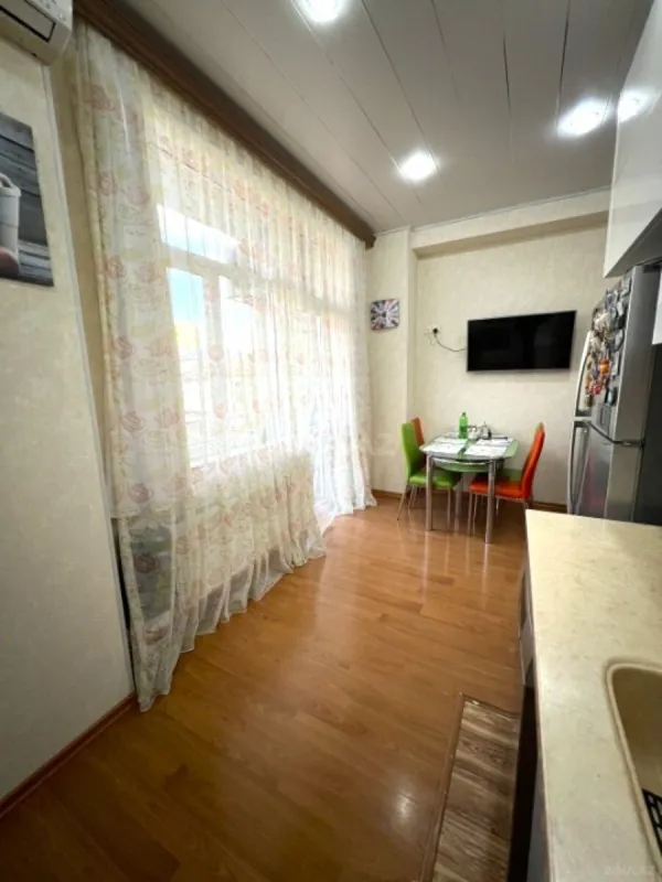 Satılır 3 otaqlı mənzil 115 m²