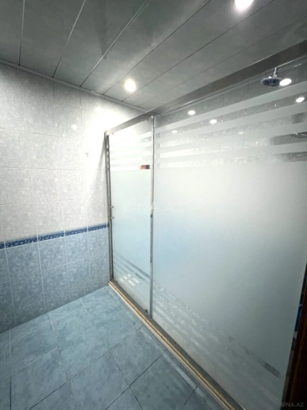 Satılır 3 otaqlı mənzil 115 m²