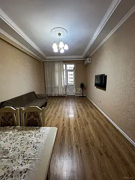 Kirayə verilir 2 otaqlı mənzil 100 m²