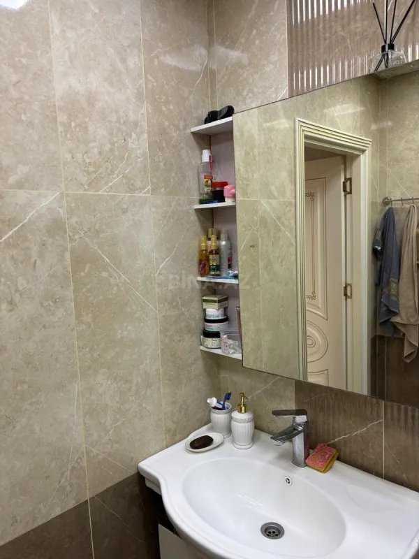Satılır 2 otaqlı mənzil 65 m²