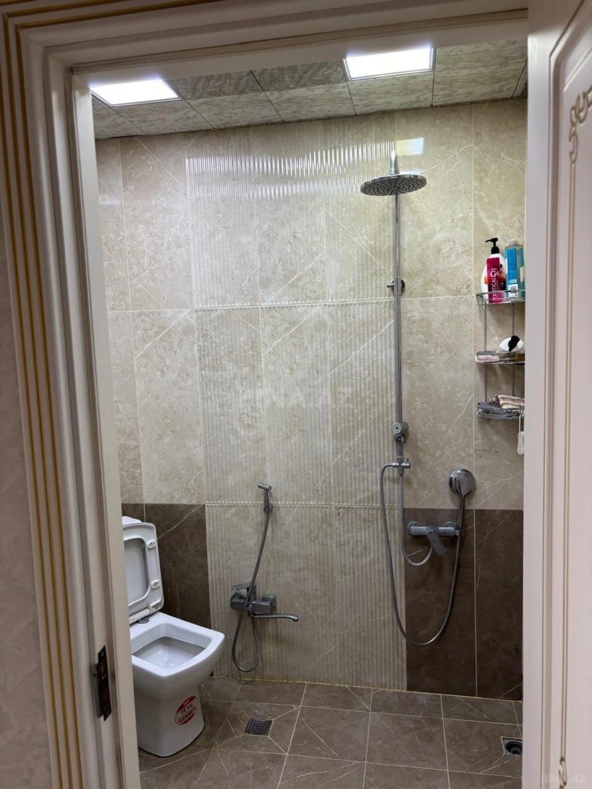 Satılır 2 otaqlı mənzil 65 m²