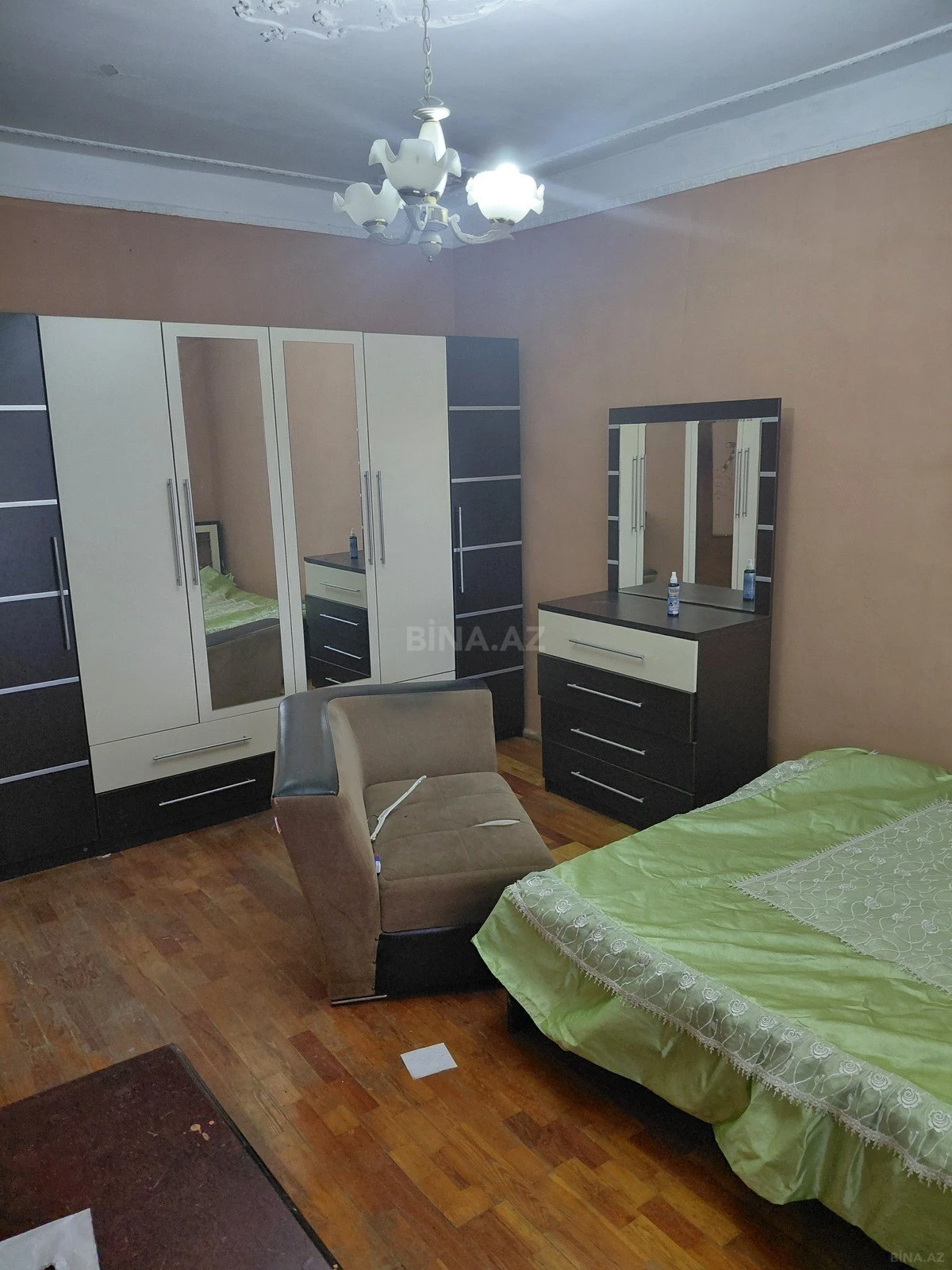 Kirayə verilir 2 otaqlı mənzil 50 m²