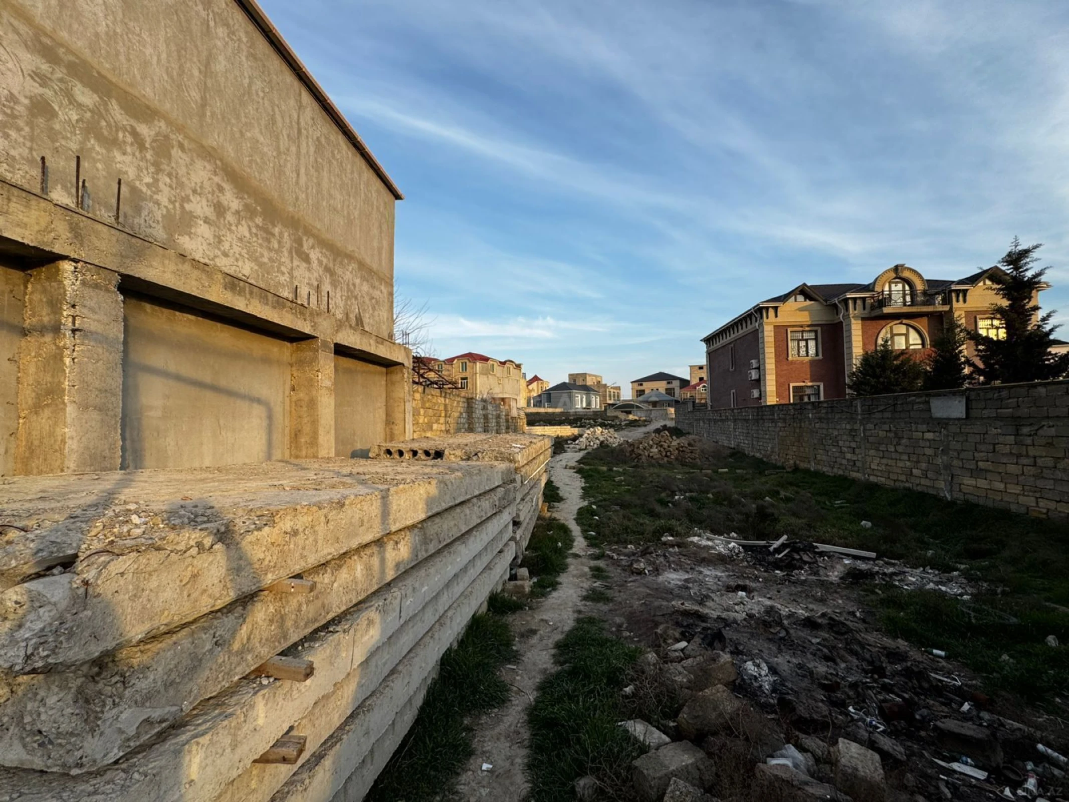 Satılır torpaq sahəsi 2 m²