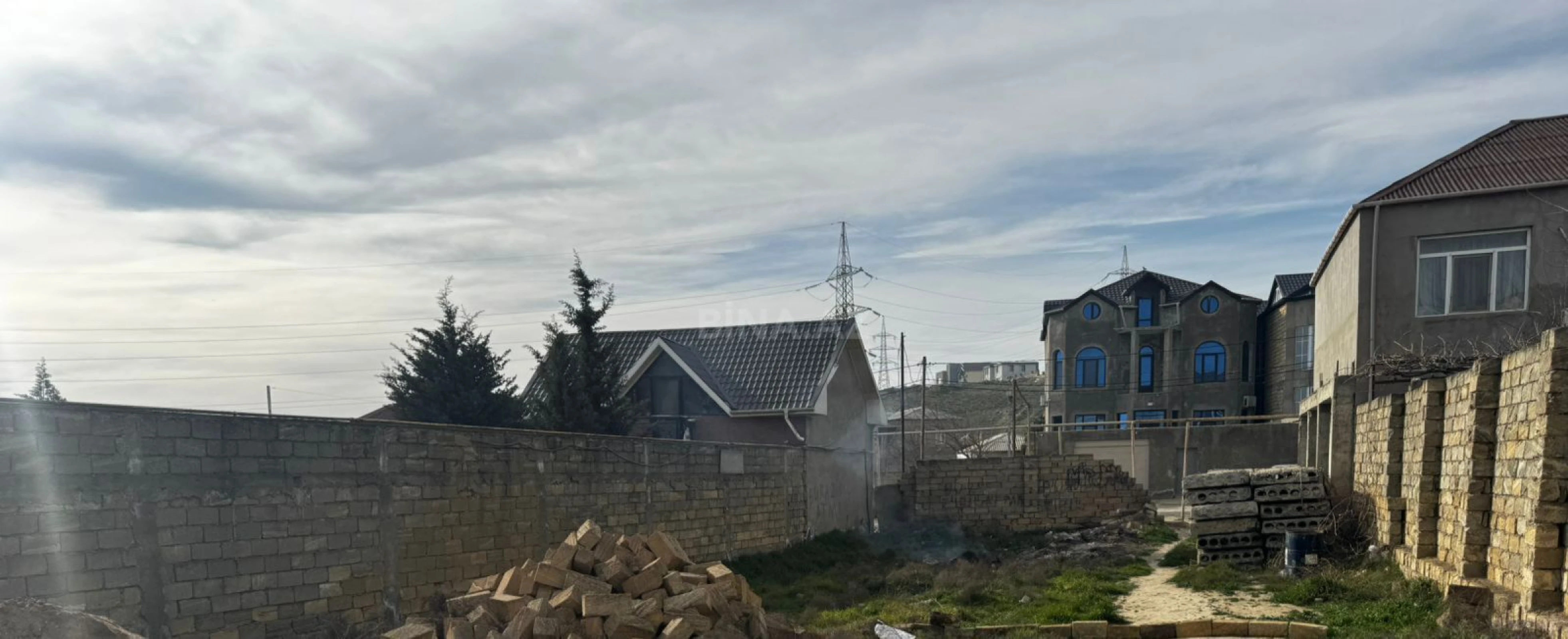 Satılır torpaq sahəsi 2 m²