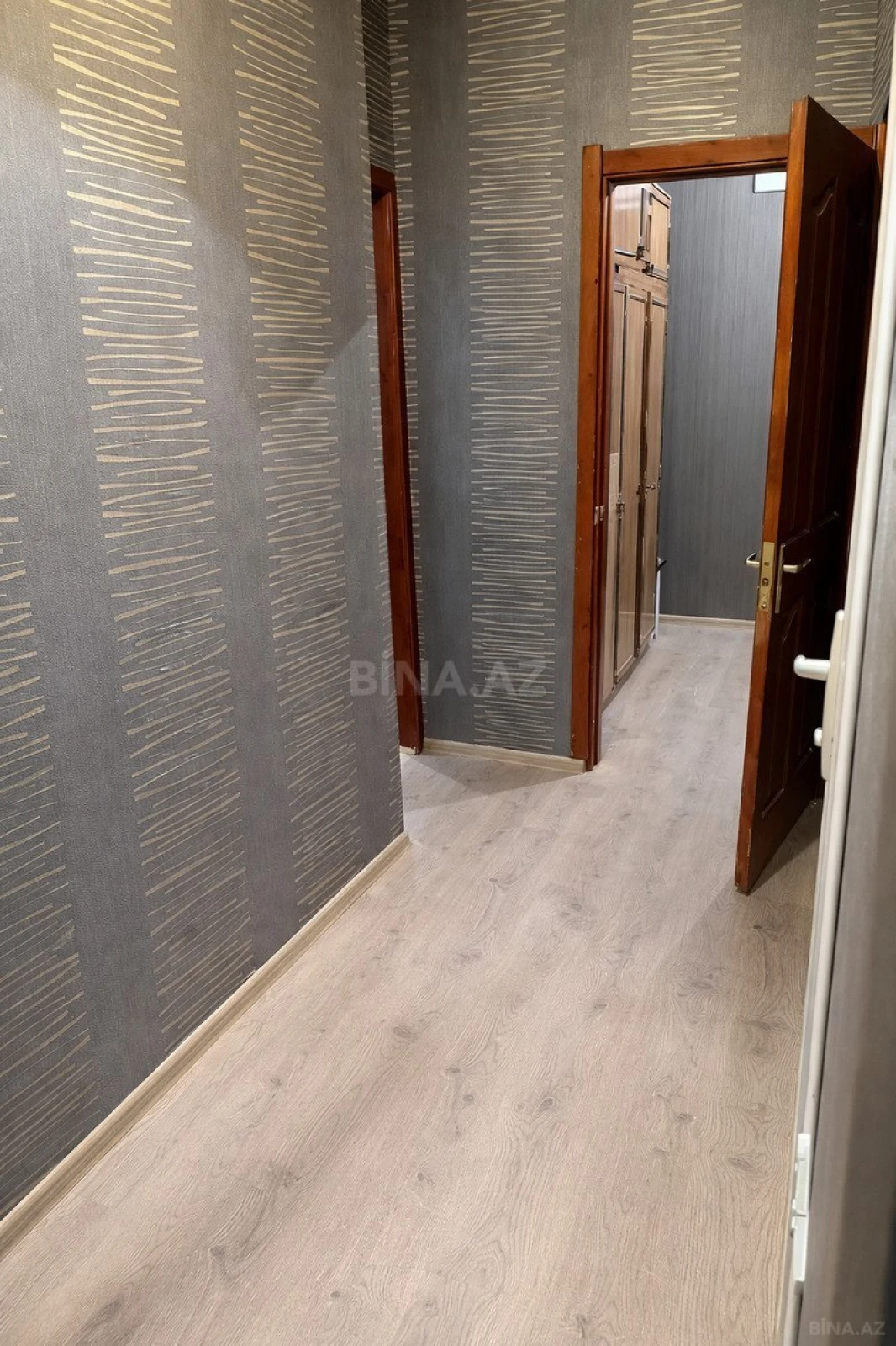 Satılır 2 otaqlı mənzil 52 m²