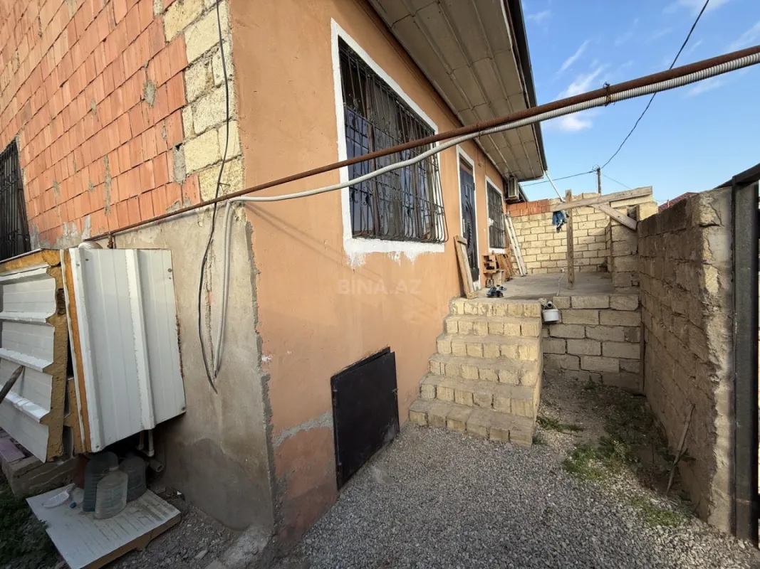 Satılır 4 otaqlı həyət evi 90 m²