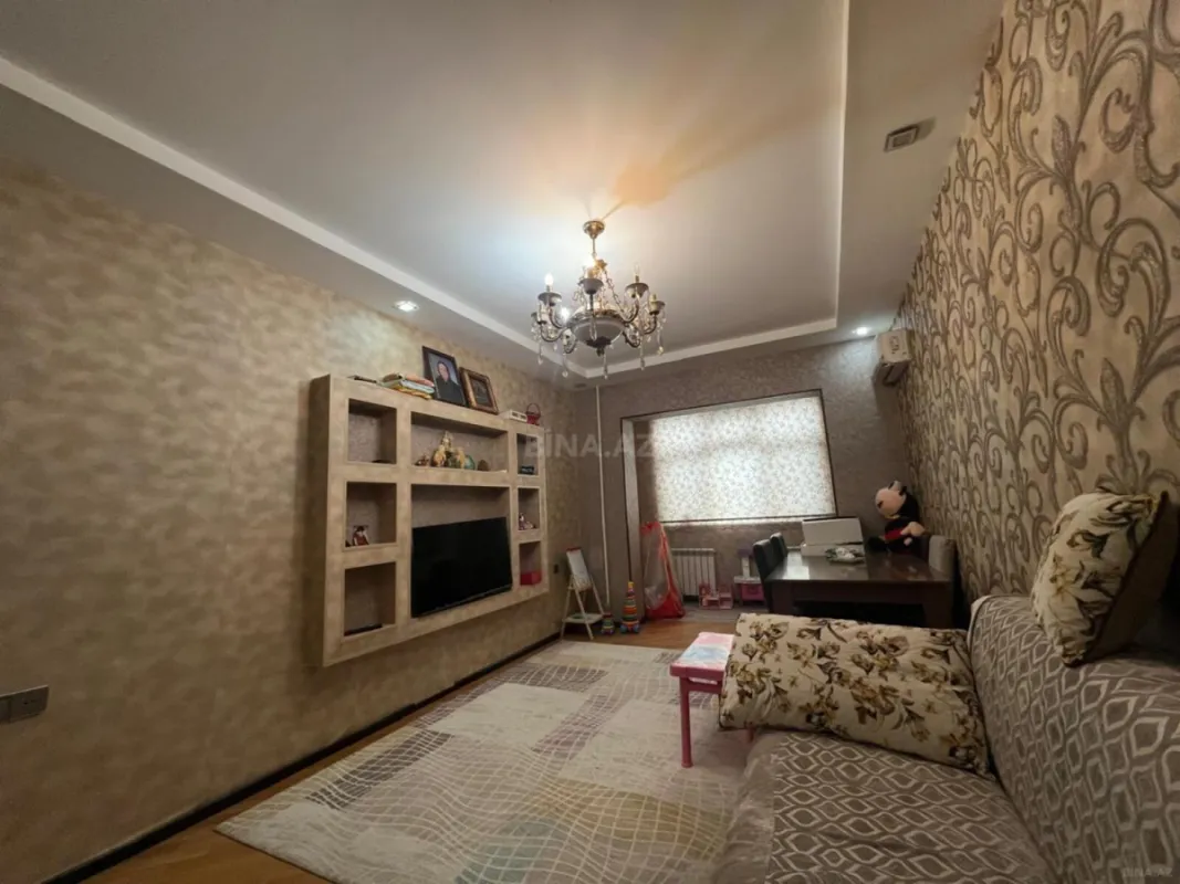 Satılır 3 otaqlı mənzil 70 m²