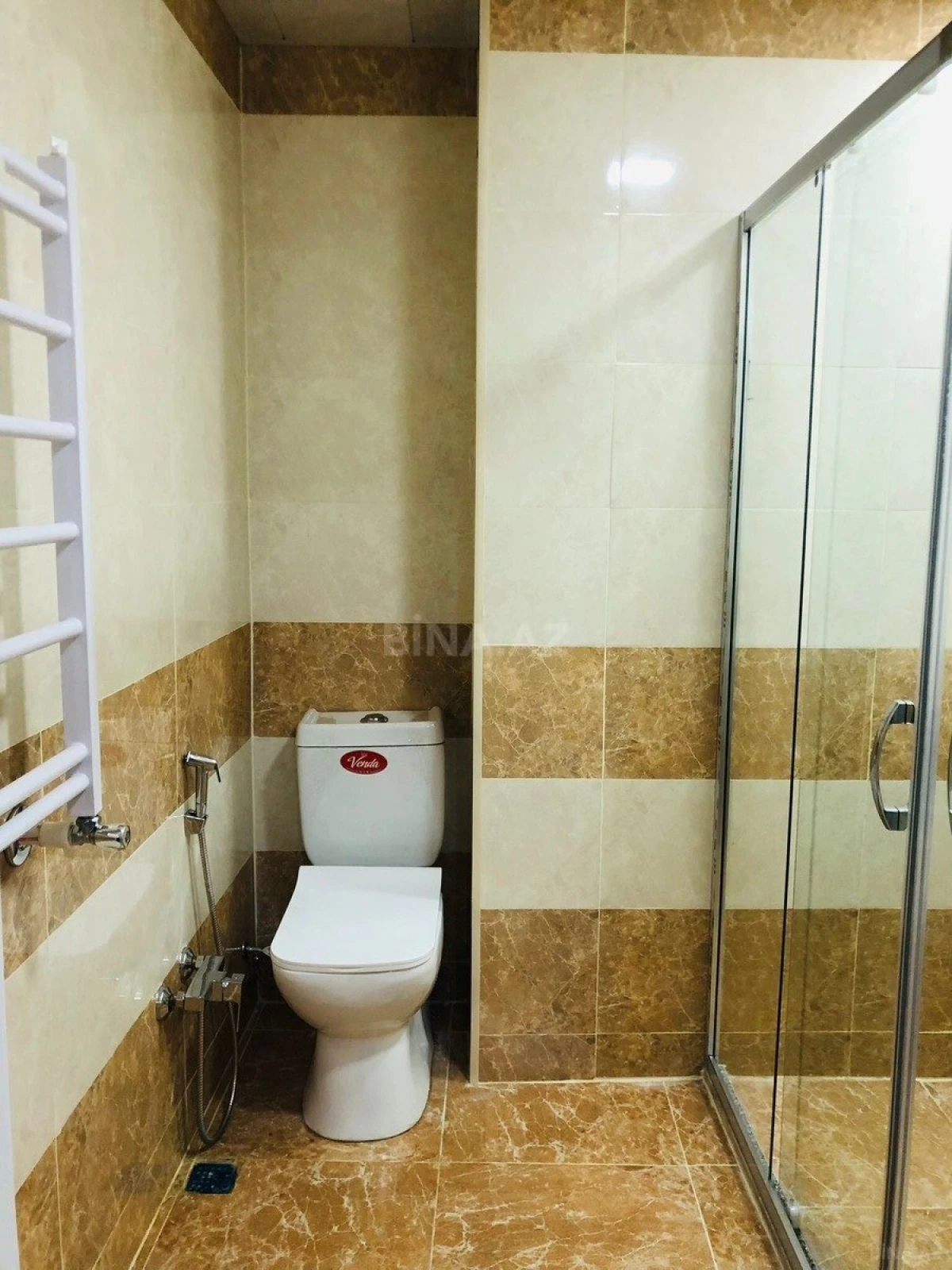 Kirayə verilir 2 otaqlı mənzil 80 m²