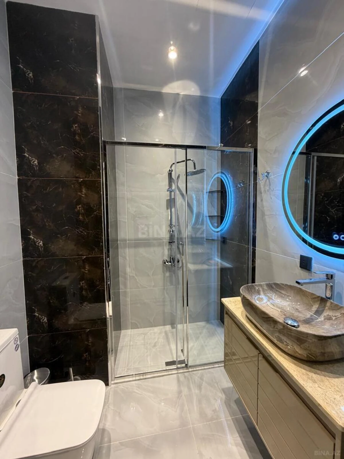 Kirayə verilir 3 otaqlı mənzil 111 m²