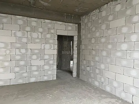 Satılır 3 otaqlı mənzil 126 m²