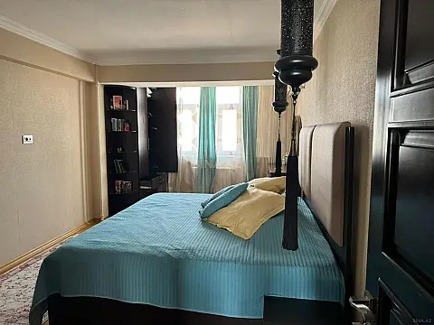 Kirayə verilir 3 otaqlı mənzil 140 m²
