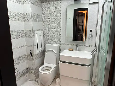Kirayə verilir 3 otaqlı mənzil 140 m²