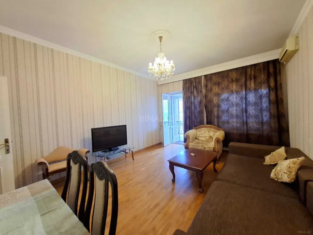 Kirayə verilir 2 otaqlı mənzil 85 m²