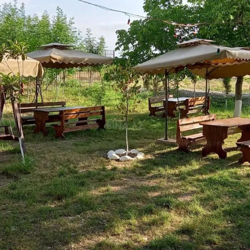 Satılır obyekt 350 m²