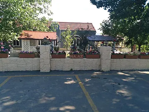 Satılır obyekt 350 m²