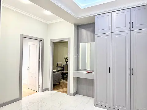 Kirayə verilir 2 otaqlı mənzil 60 m²