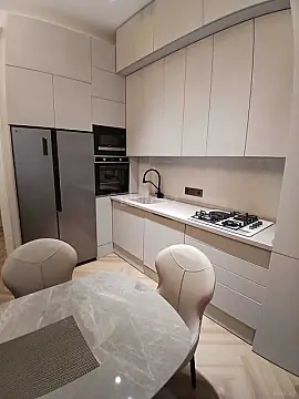 Kirayə verilir 3 otaqlı mənzil 85 m²