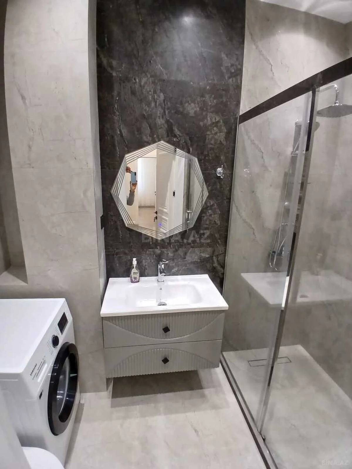 Kirayə verilir 3 otaqlı mənzil 85 m²