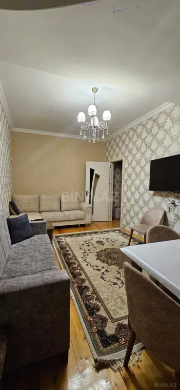 Satılır 2 otaqlı mənzil 70 m²