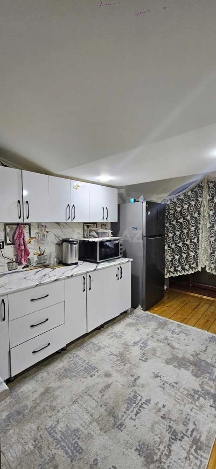 Satılır 2 otaqlı mənzil 70 m²