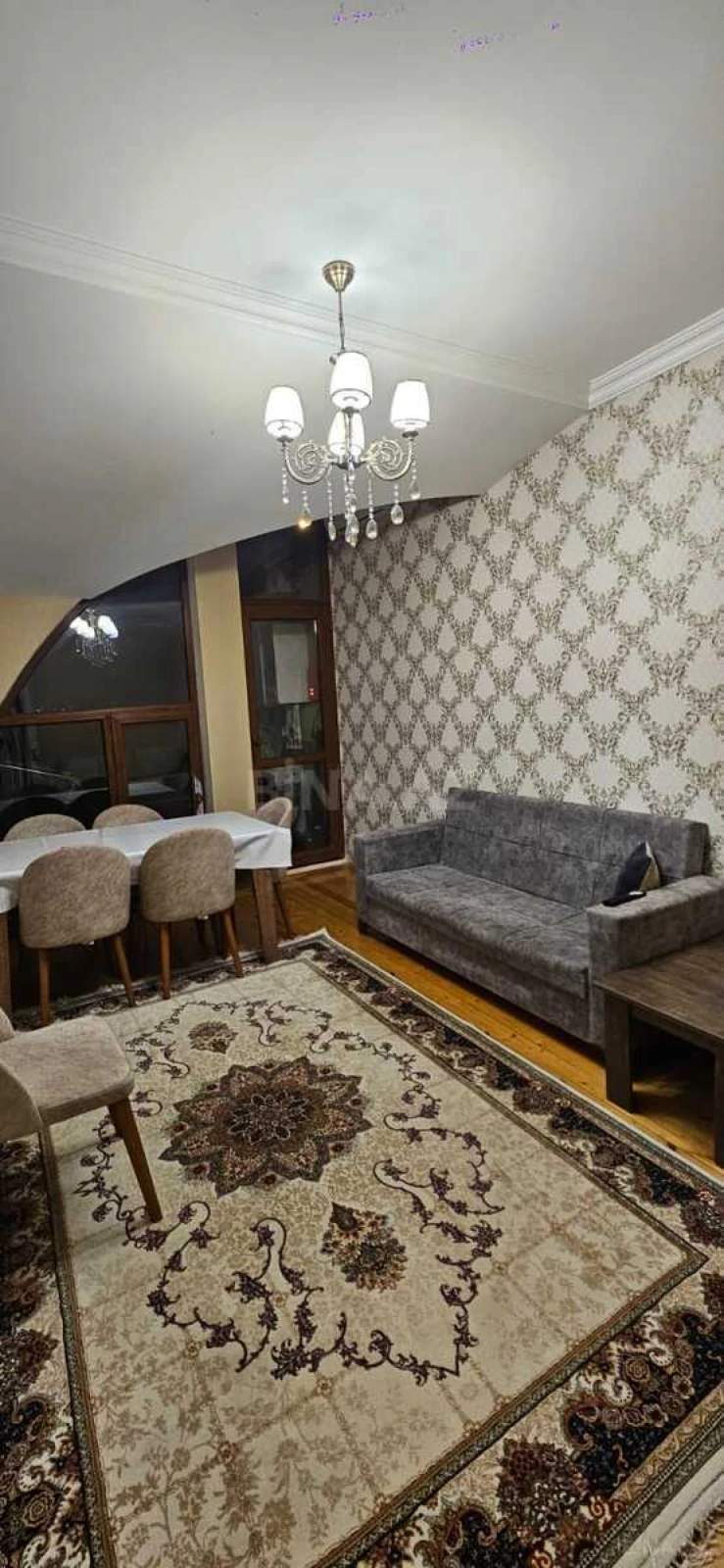 Satılır 2 otaqlı mənzil 70 m²