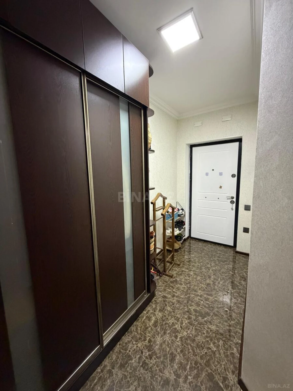 Satılır 3 otaqlı mənzil 82 m²