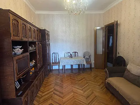 Satılır 3 otaqlı mənzil 90 m²