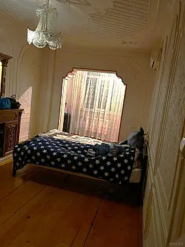 Satılır 4 otaqlı mənzil 110 m²